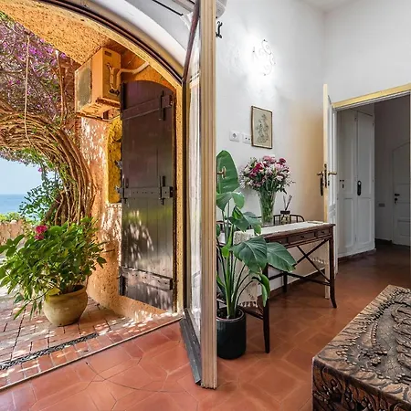 La Belle Etoile Villa